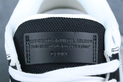 Off-White Out of Office 'White Black'
