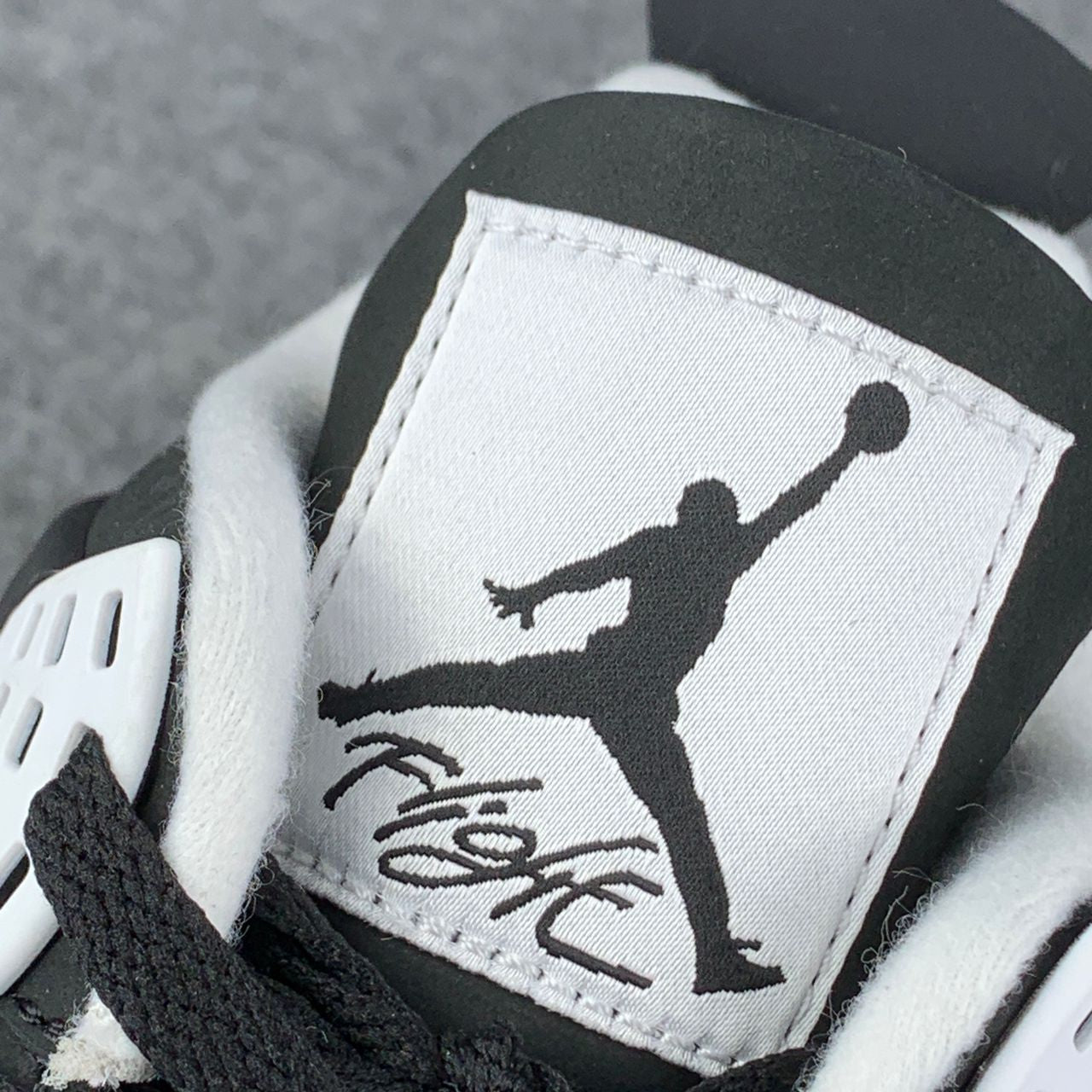 Air Jordan 4 Retro 'Peur'