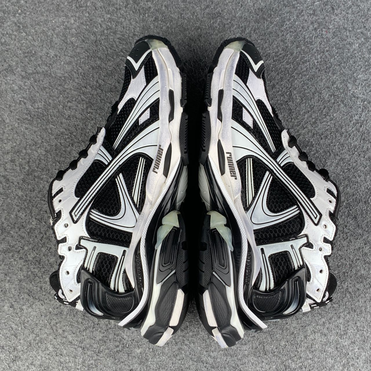 Balenciaga Runner Sneaker 'White Black White' (B-Grade Version)