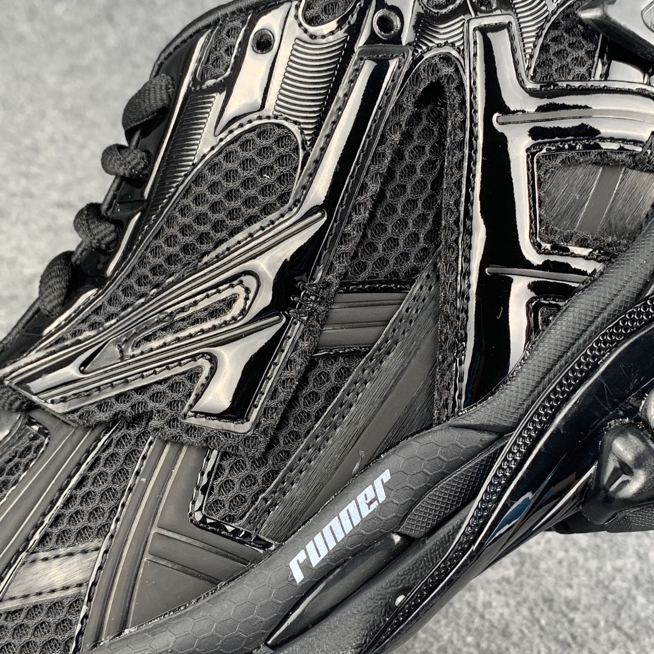 Balenciaga Wmns Runner Sneaker 'Black'