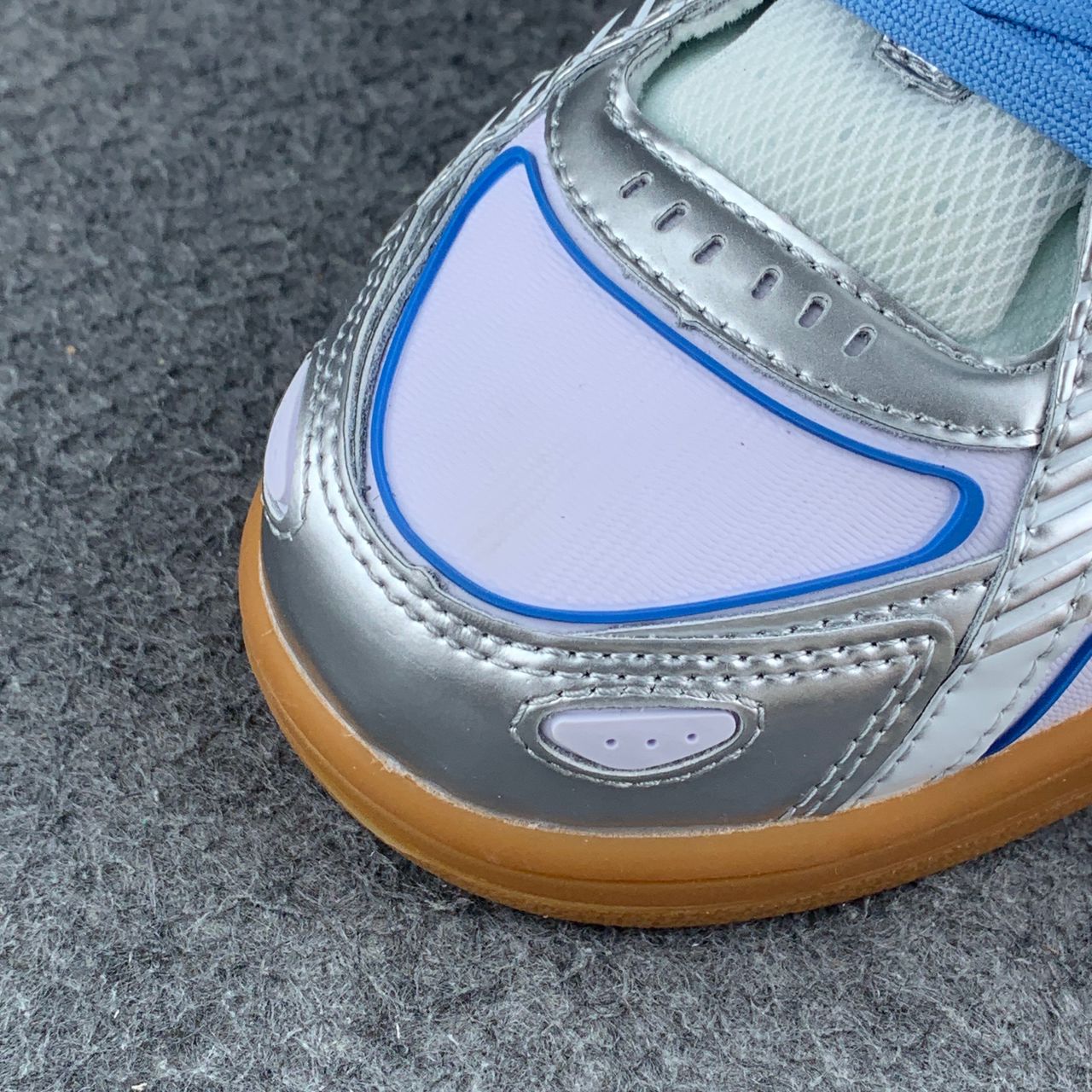 Off-White x Air Rubber Dunk 'University Blue'