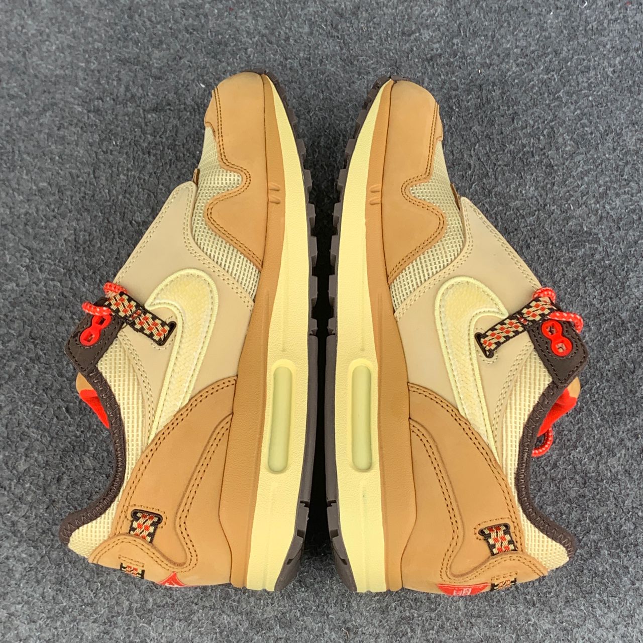 Travis Scott x Air Max 1 'Wheat'