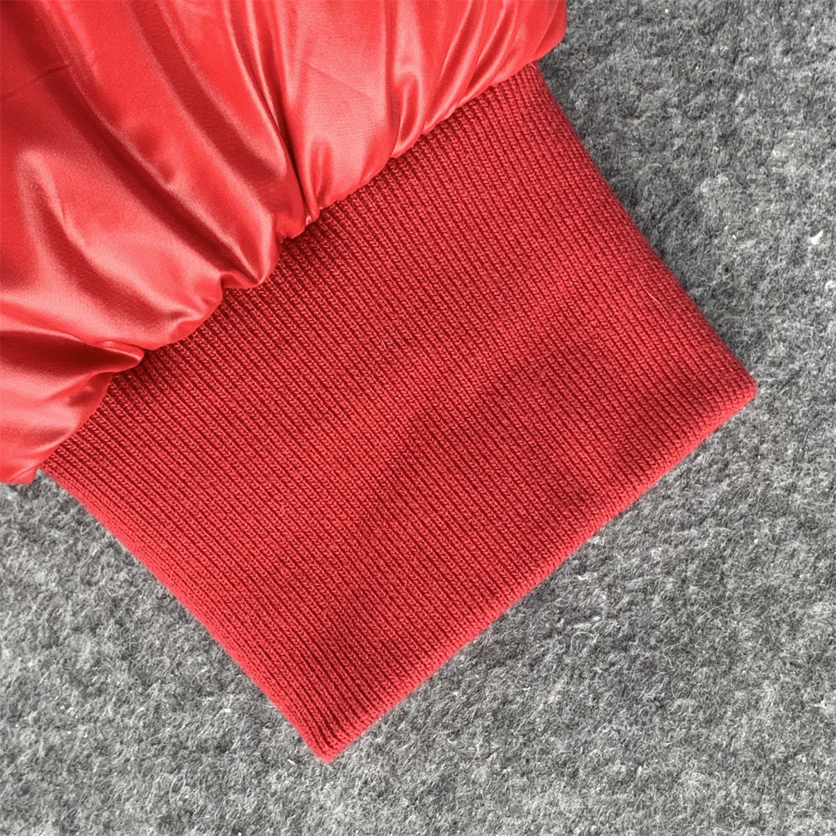 Moncler Maljasset Short Down Jacket ‘Red’