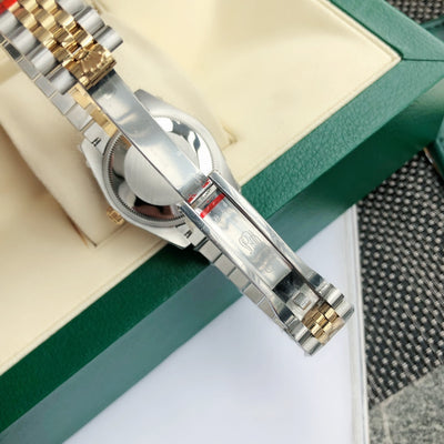 Pearl Diamond & Bezel 31MM Watch