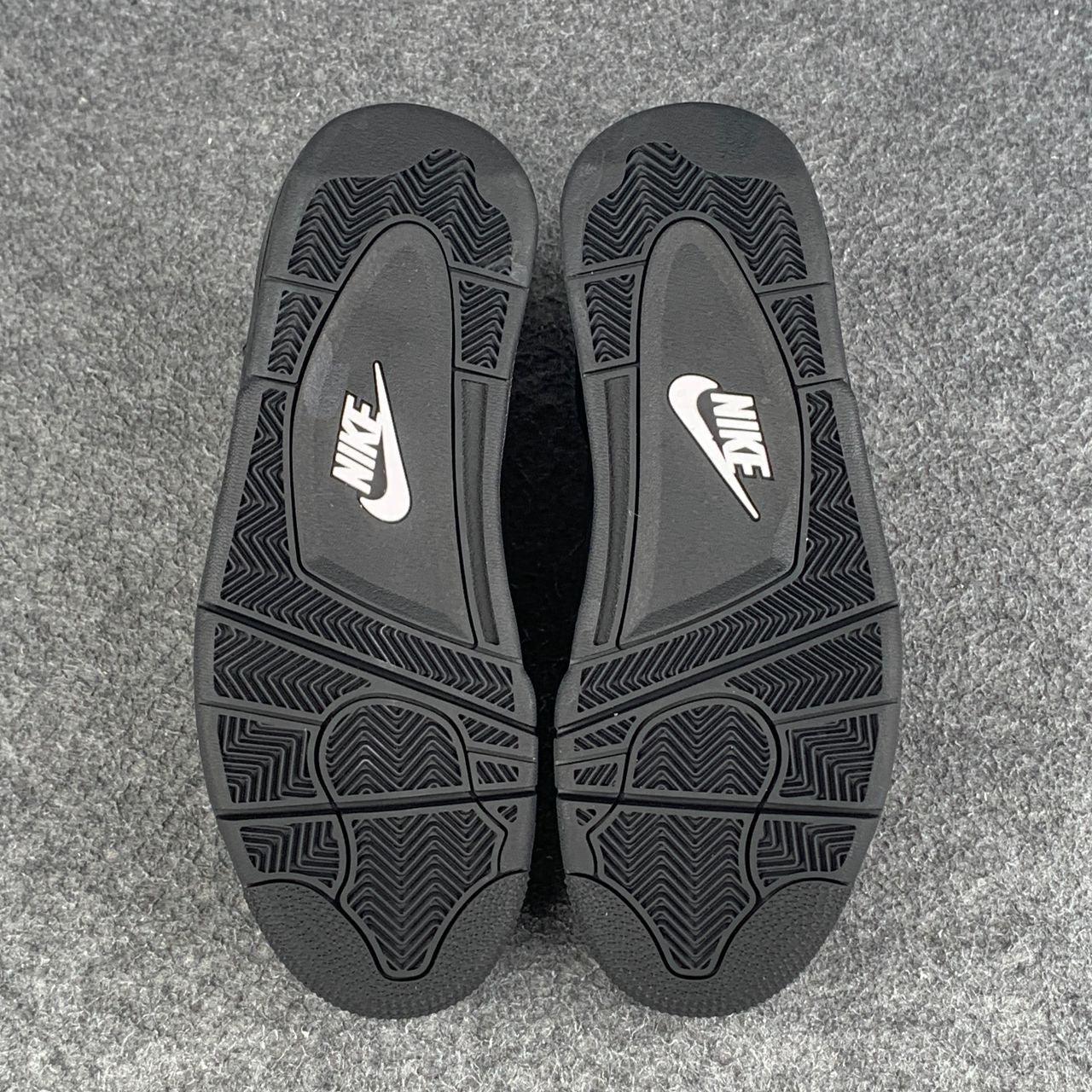 Air Jordan 4 Retro 'Black Cat' 2025