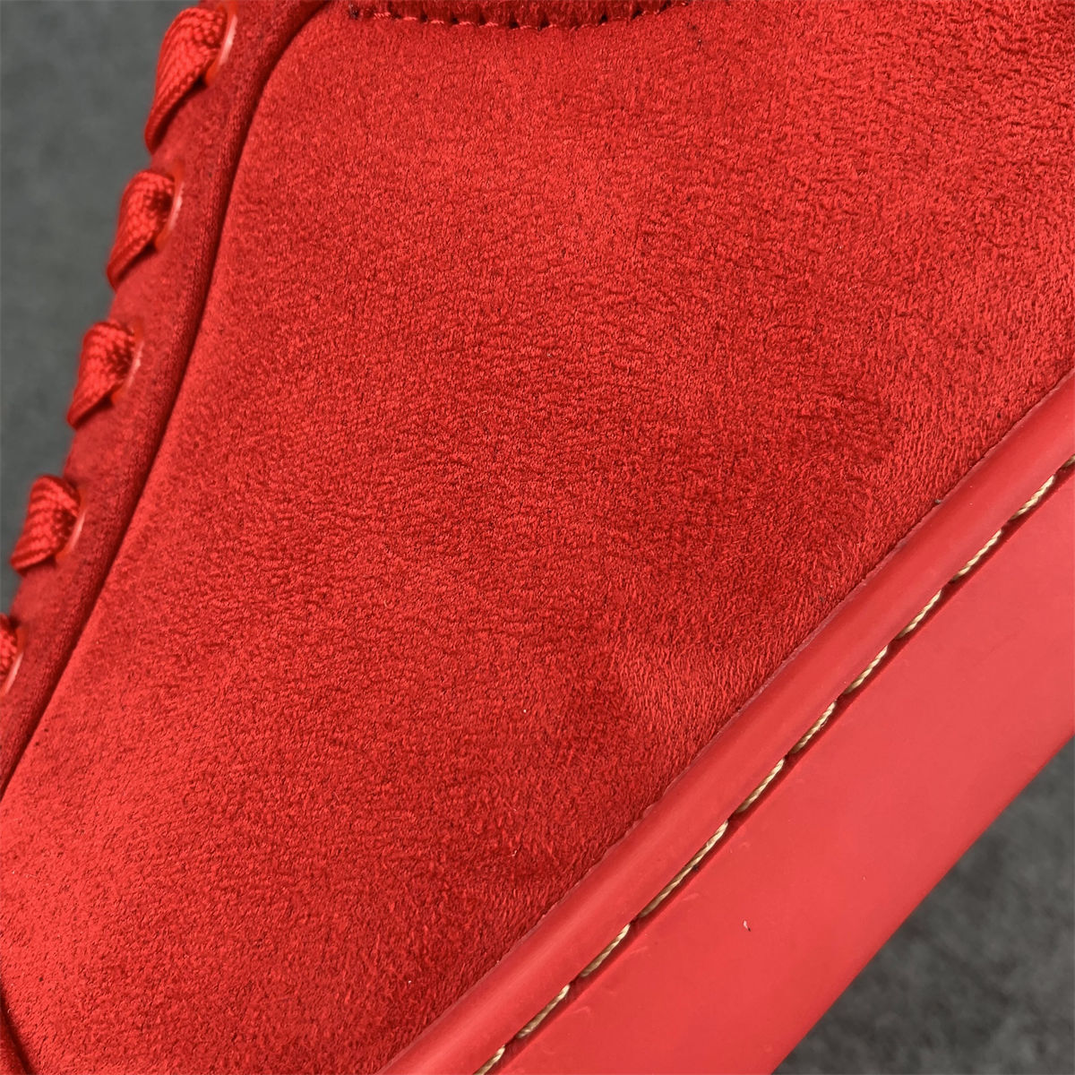 CL Louis Junior Spikes Flat 'Red Suede'