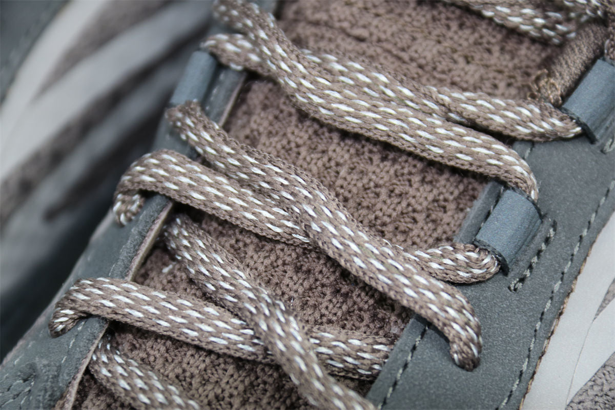 Yeezy Boost 700 V2 'Mauve'