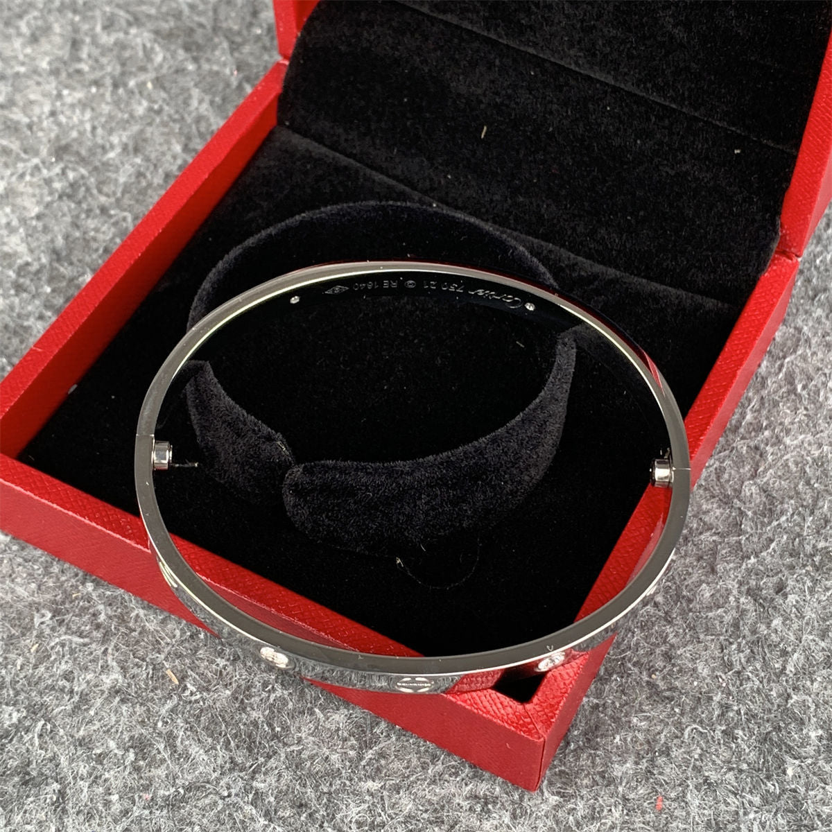 Love Bracelet Plain Design