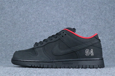 Supreme x Nike Dunk Low SB 'Black'