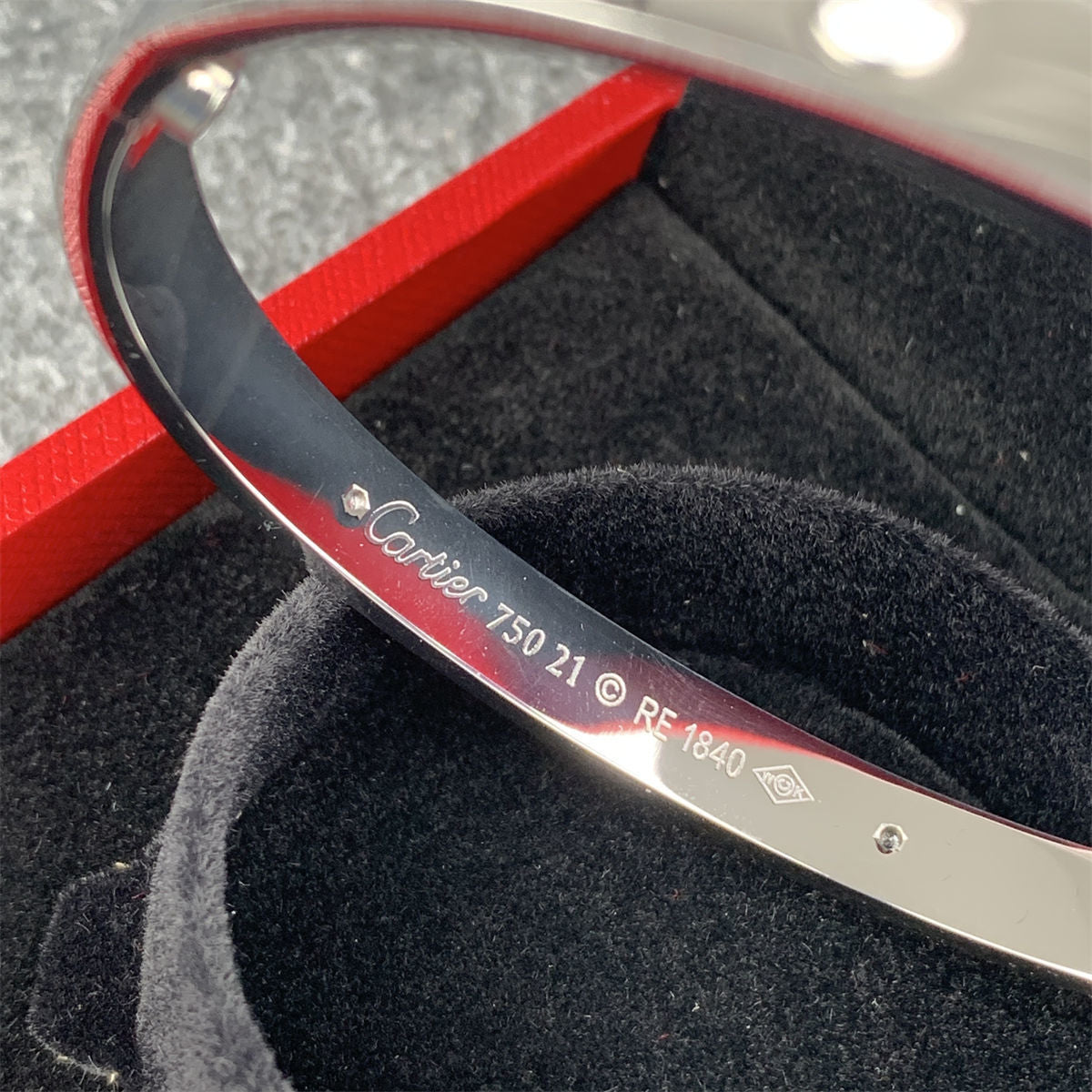 Love Bracelet Plain Design