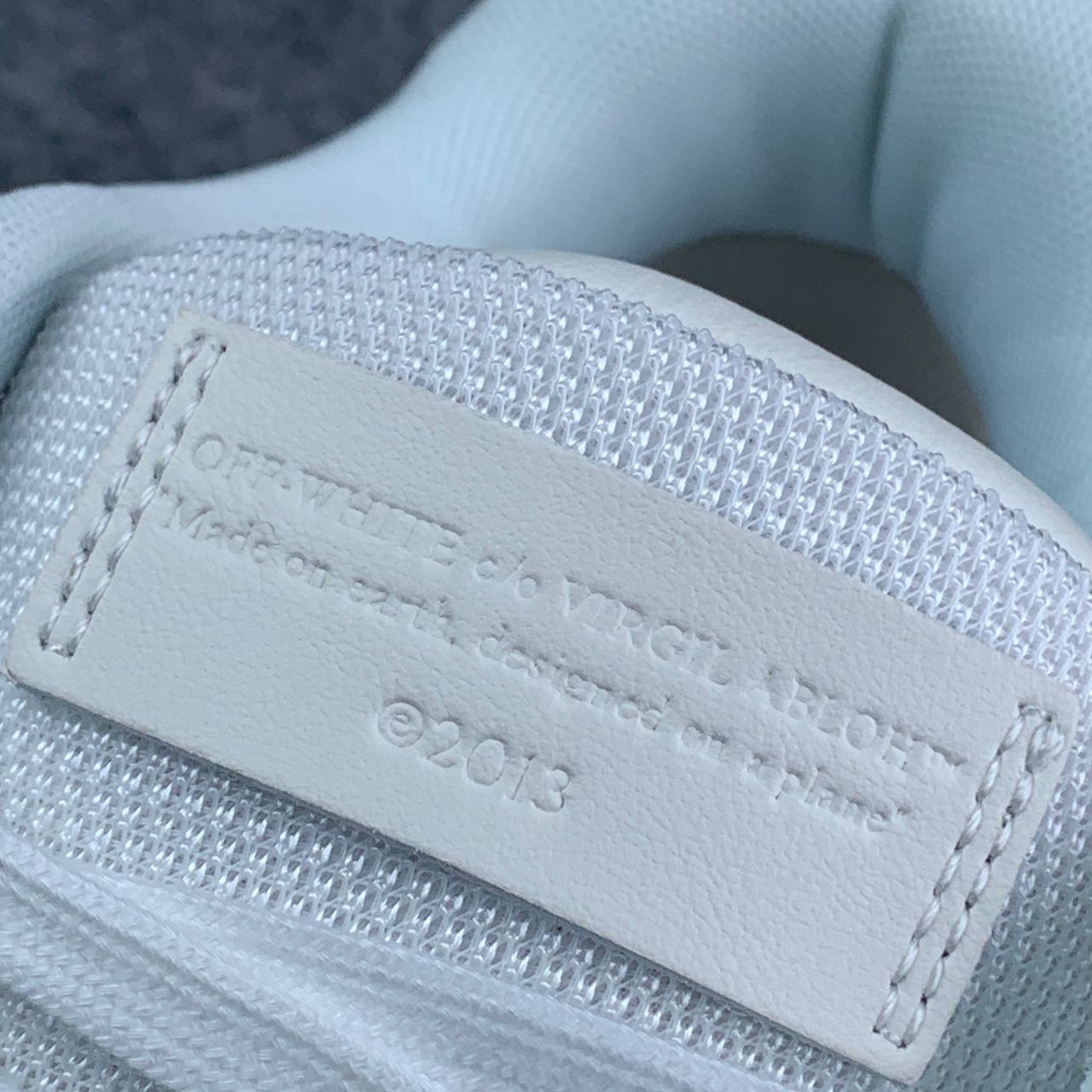 Off-White Out of Office 'Animation'