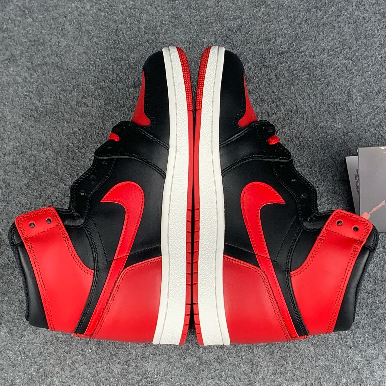 Air Jordan 1 Retro High '85 OG 'Bred / Banned' 2025