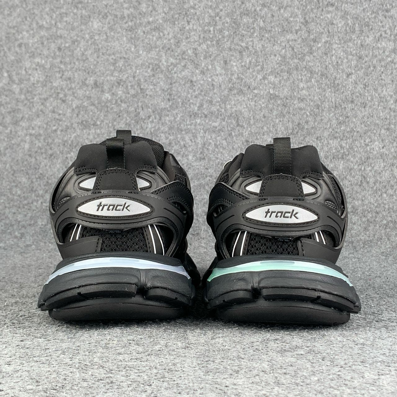 Track LED Trainer 'Black
