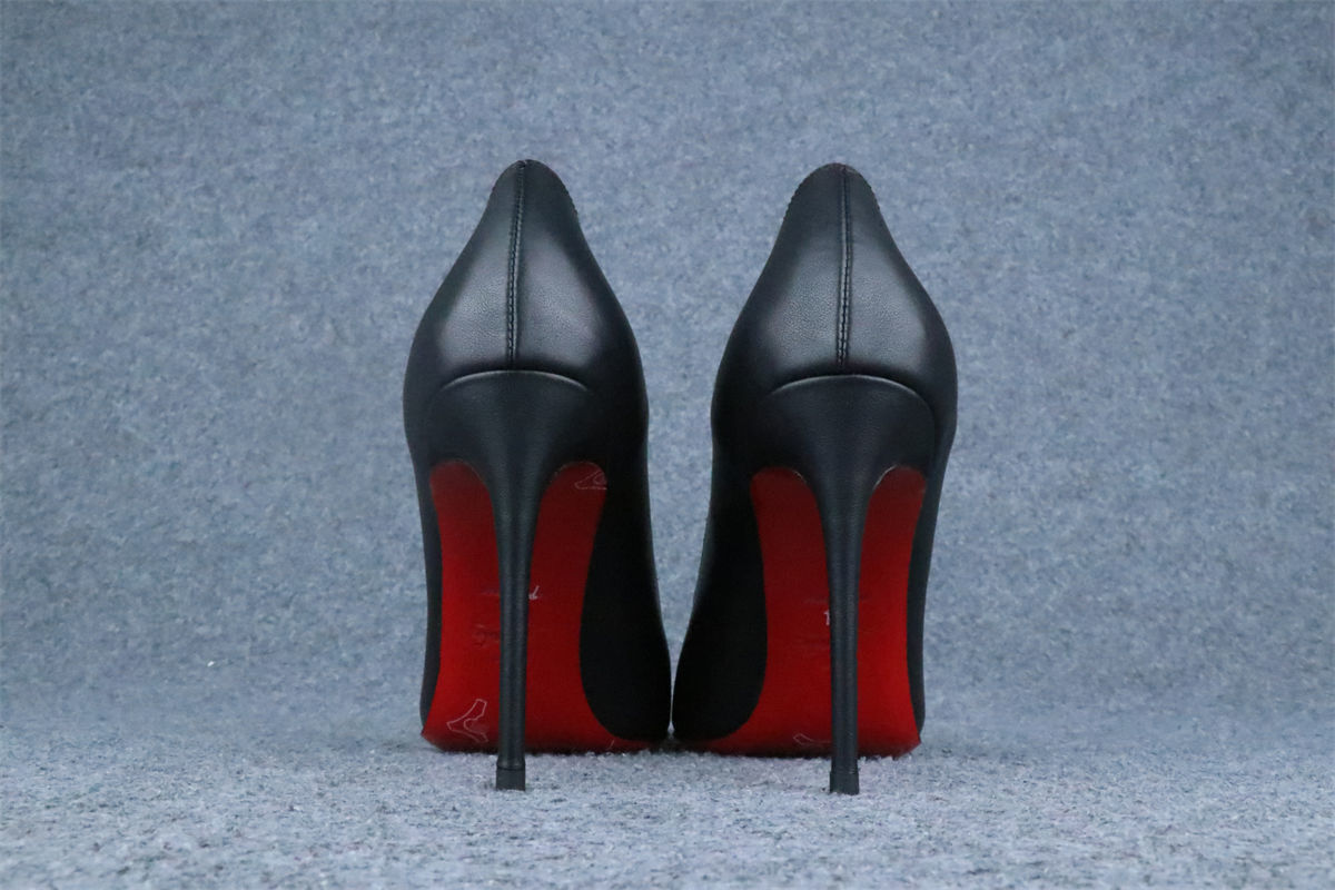 CL Kate Pump 'Matte Black'