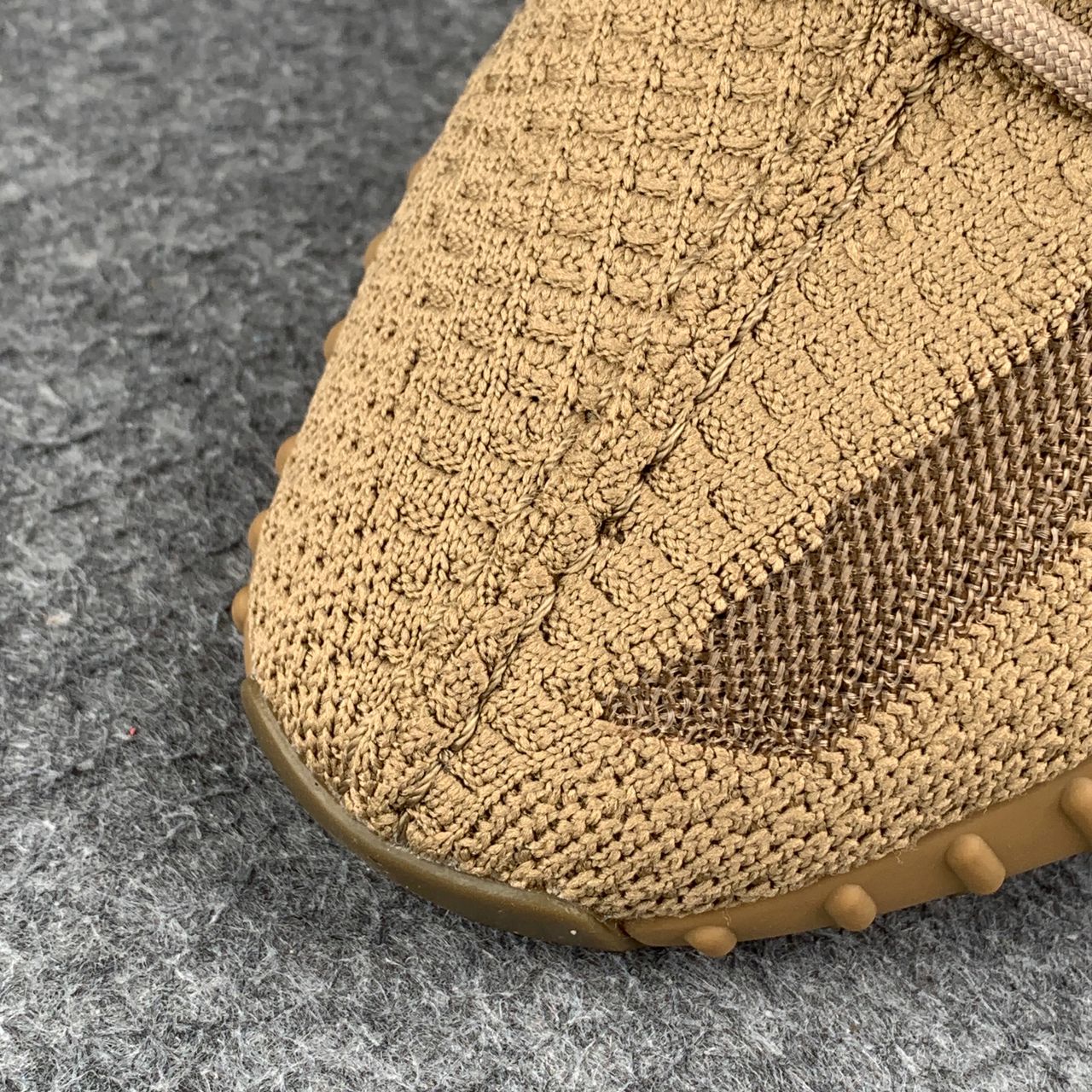 Adidas Yeezy Boost 350 V2 'Aarde'