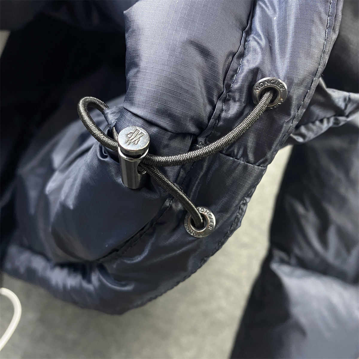 Moncler Peuplier Short Down Jacket ‘Navy’