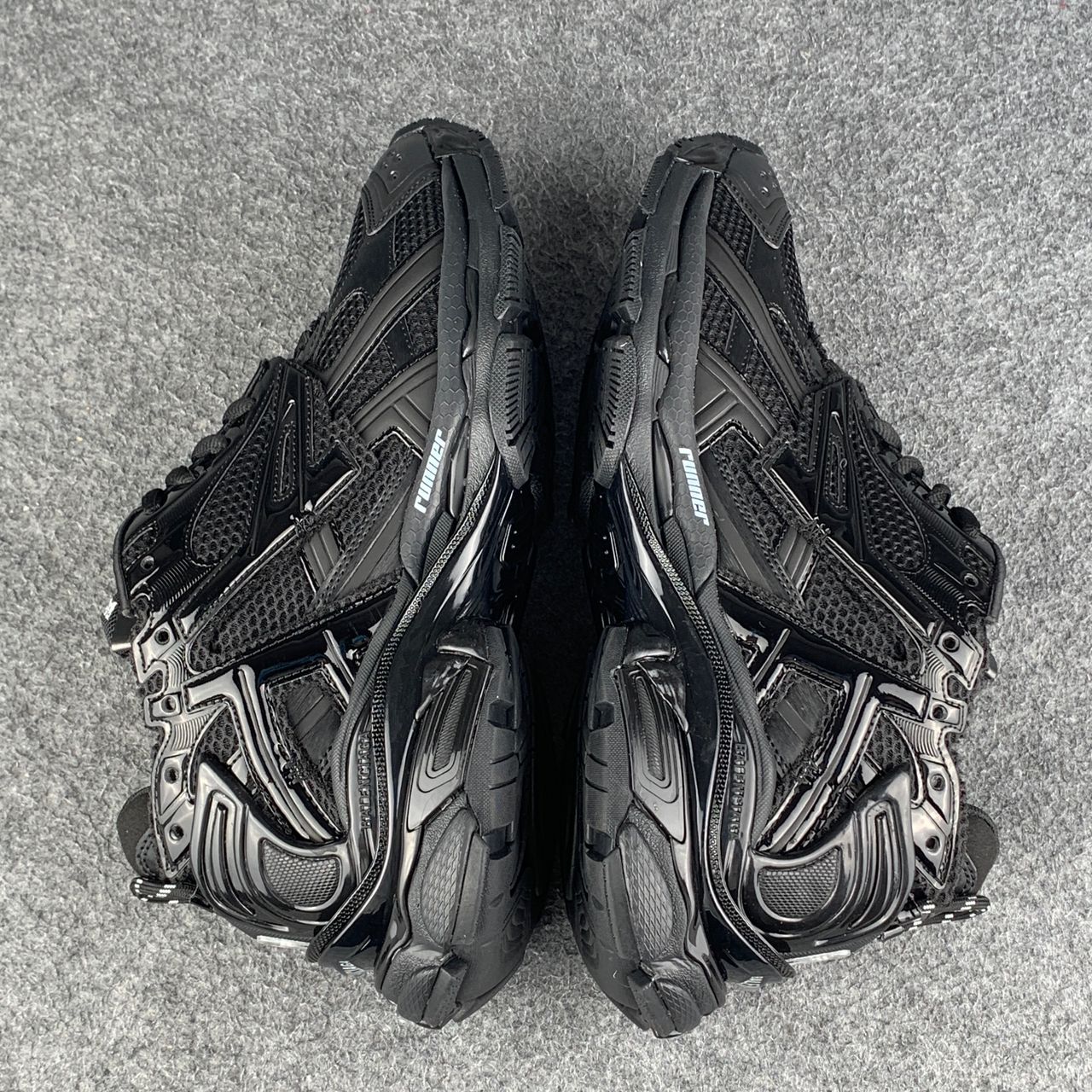Balenciaga Wmns Runner Sneaker 'Black'