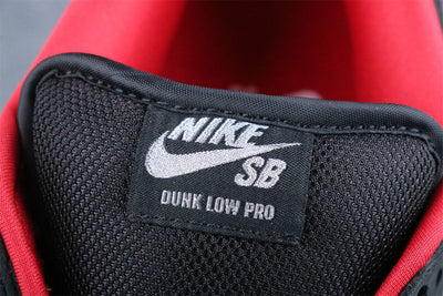 Supreme x Nike Dunk Low SB 'Black'