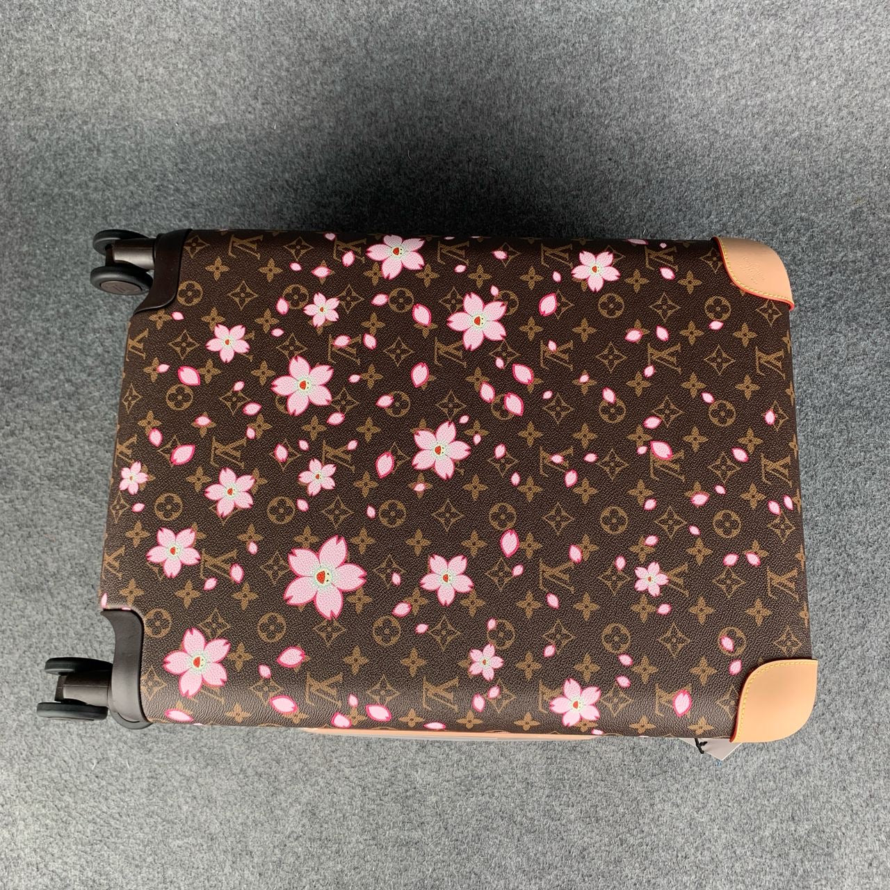 Takashi Murakami x LV Horizon 55 Suitcase