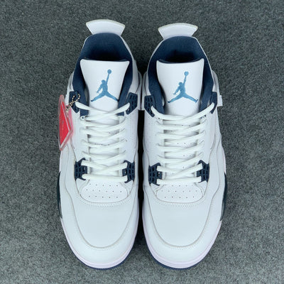 Air Jordan 4 Retro LS 'Columbia'