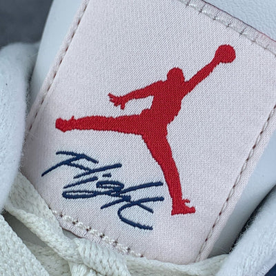 Nike SB x Air Jordan 4 Retro SP 'Navy