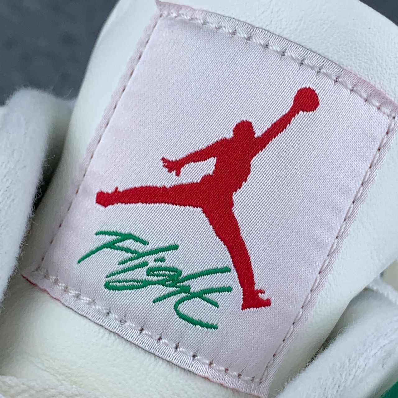 Nike SB x Air Jordan 4 Retro SP 'Pine Green'