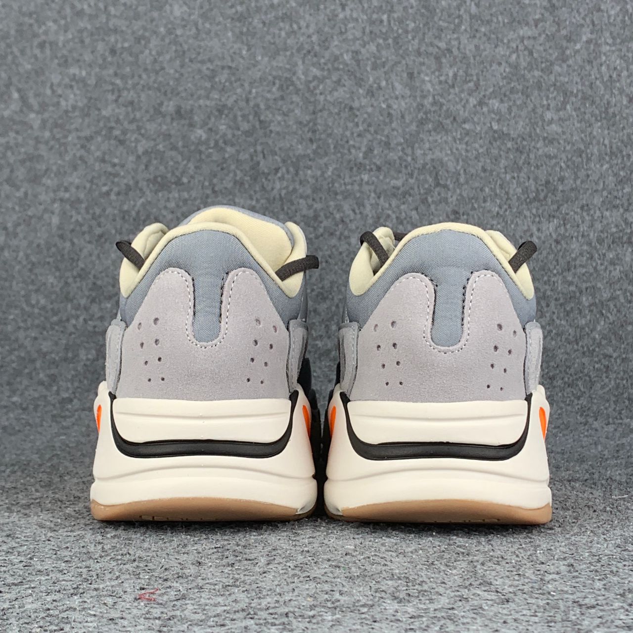 Yeezy Boost 700 'Magnet'