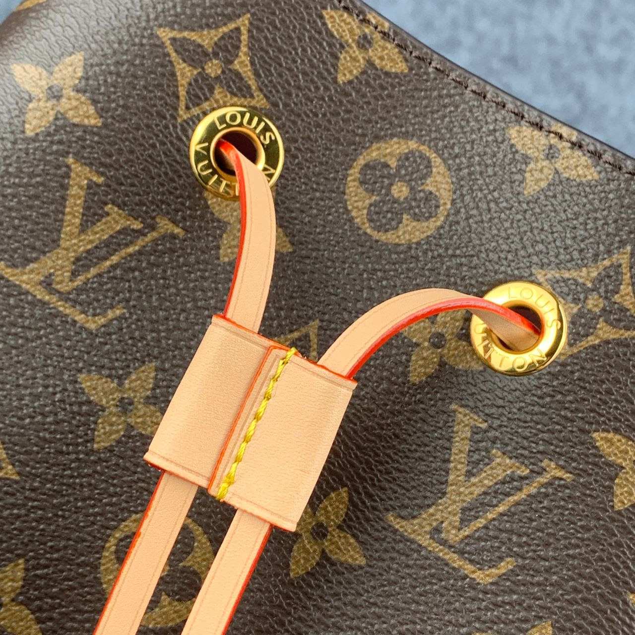 LV NéoNoé BB Monogram Canvas Bucket Bag (B-Grade)