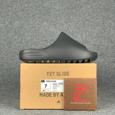 Yeezy Slides 'Onyx'