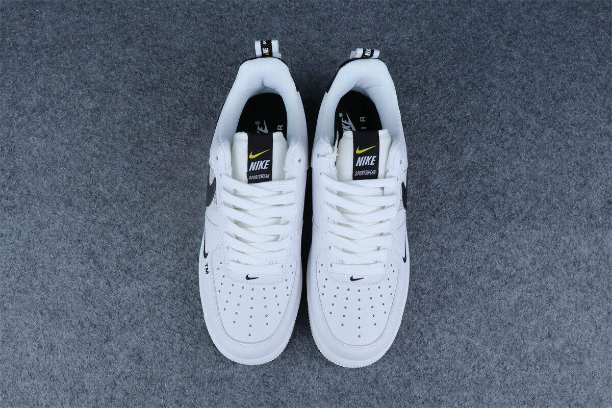 Air Force 1 '07 LV8 'Overbranding'