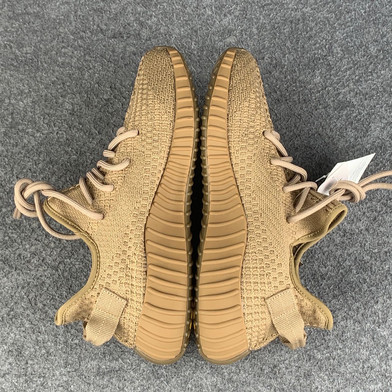 Adidas Yeezy Boost 350 V2 'Aarde'