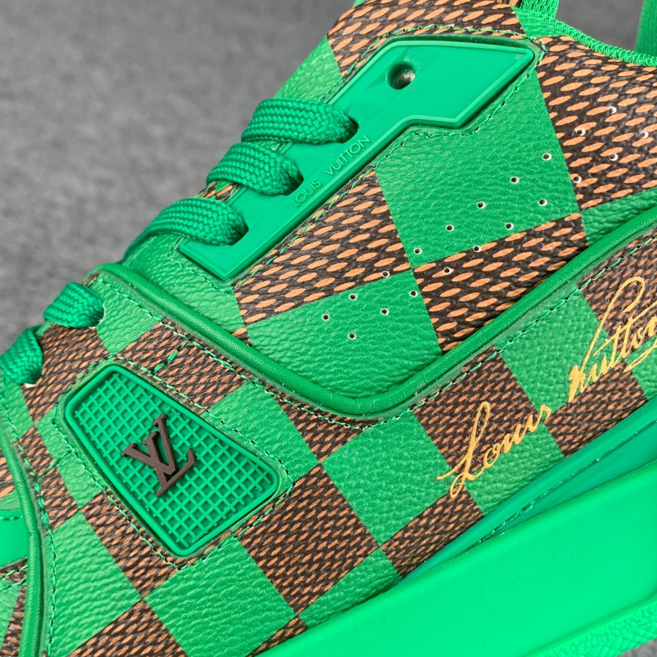 LV Trainer Damier 'Pop Green'