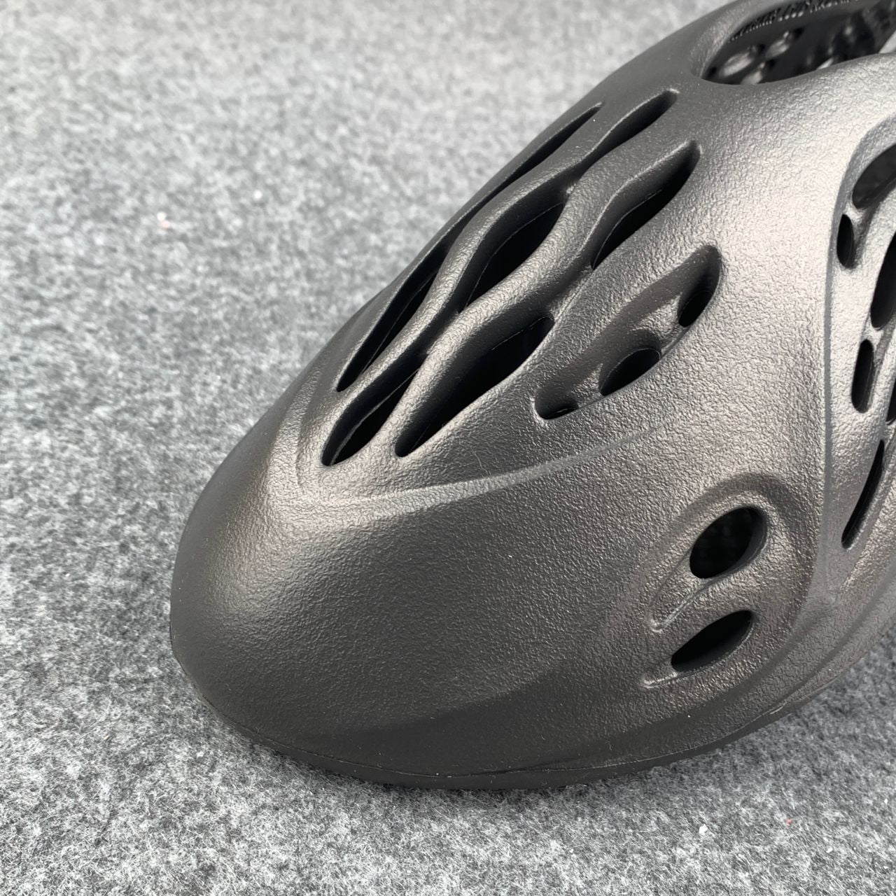 Yeezy Foam Runner 'Onyx'