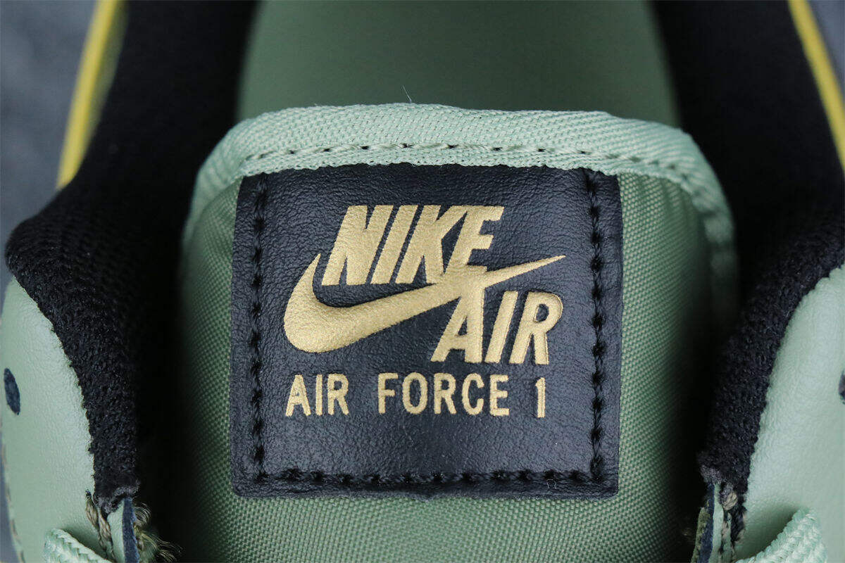 Air Force 1 '07 LV8 'Metallic Swoosh Pack - Oil Green'