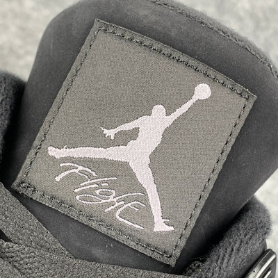 Jordan 4 Retro schwarze Katze (2020)