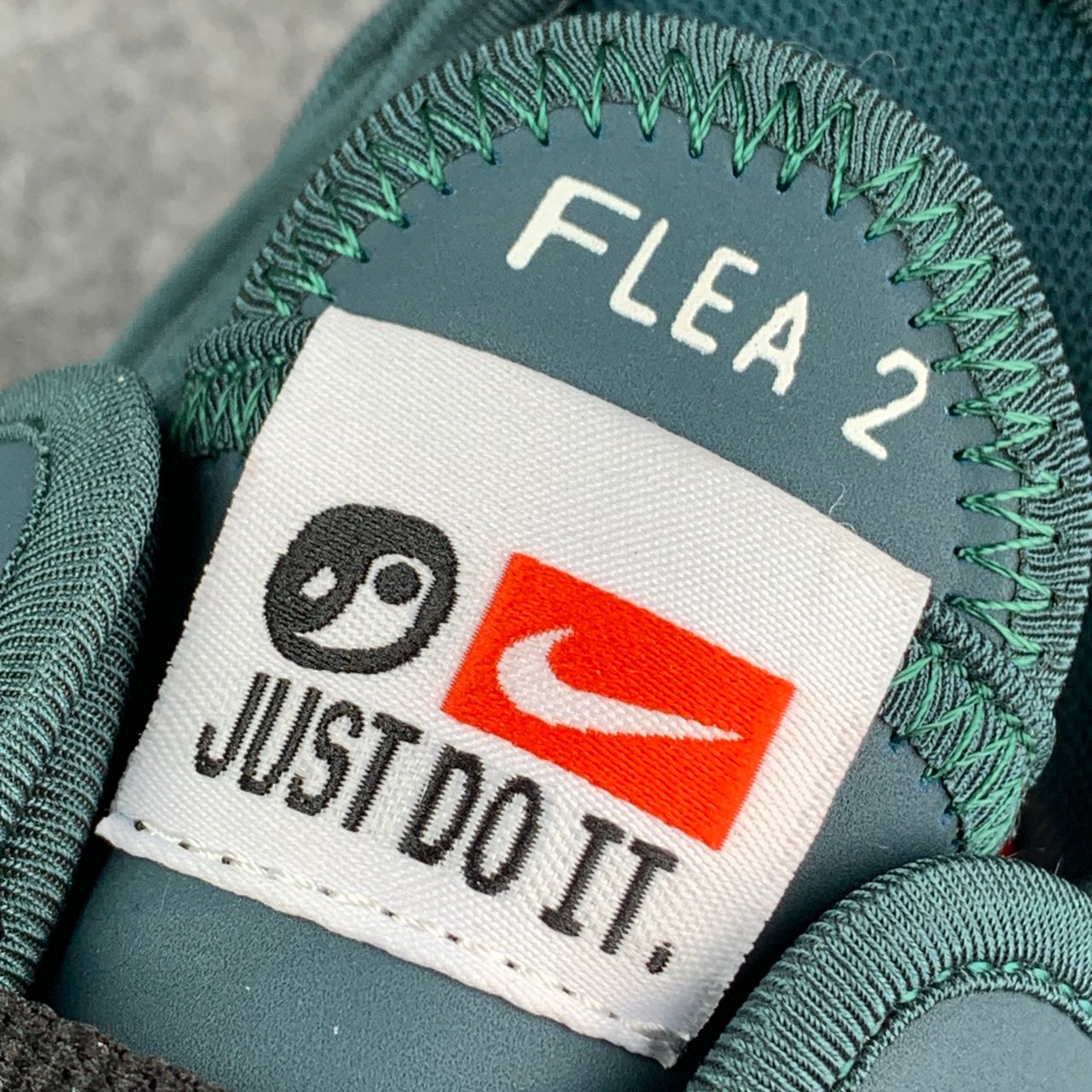 nike air flea 2 cactus plant flea market faded spruce Cactus Plant Flea Market x Nike Air Flea 2 'Faded Spruce' – Prsnlplg
