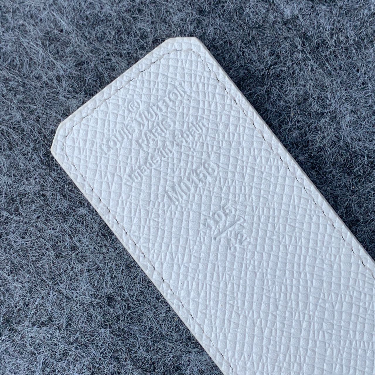 LV Initiales 40mm Reversible Belt ‘White’