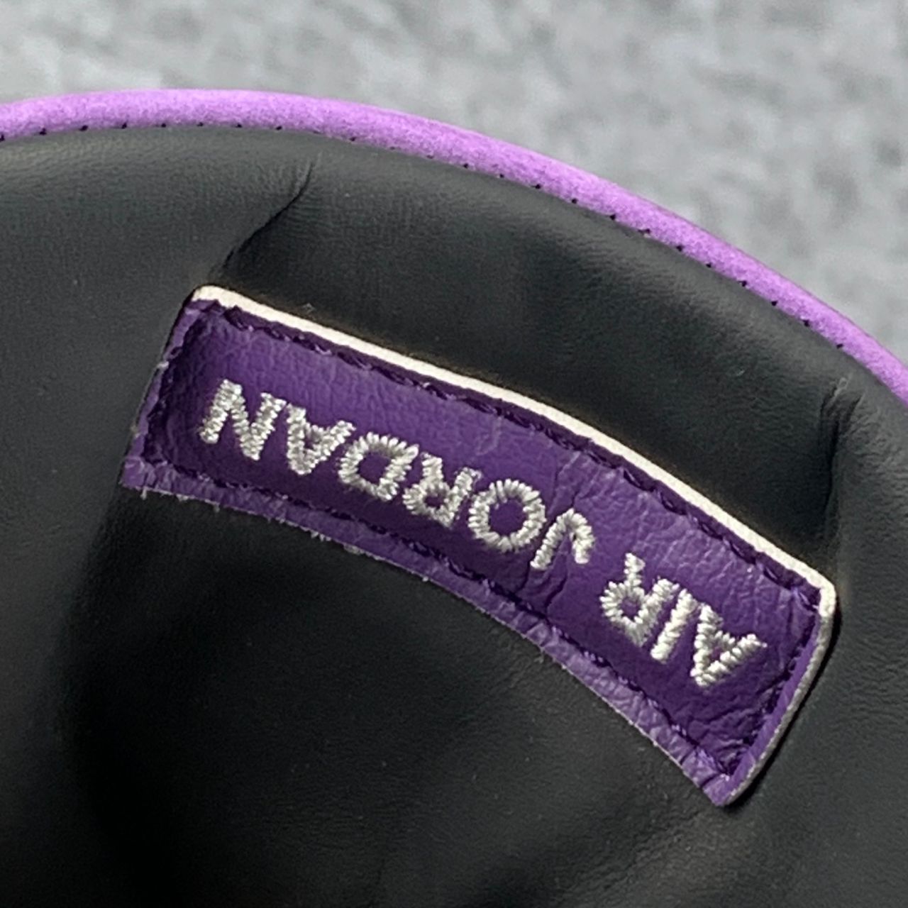 Travis Scott x Air Jordan 4 Retro 'Purple Suede White Midsole' Friends & Family