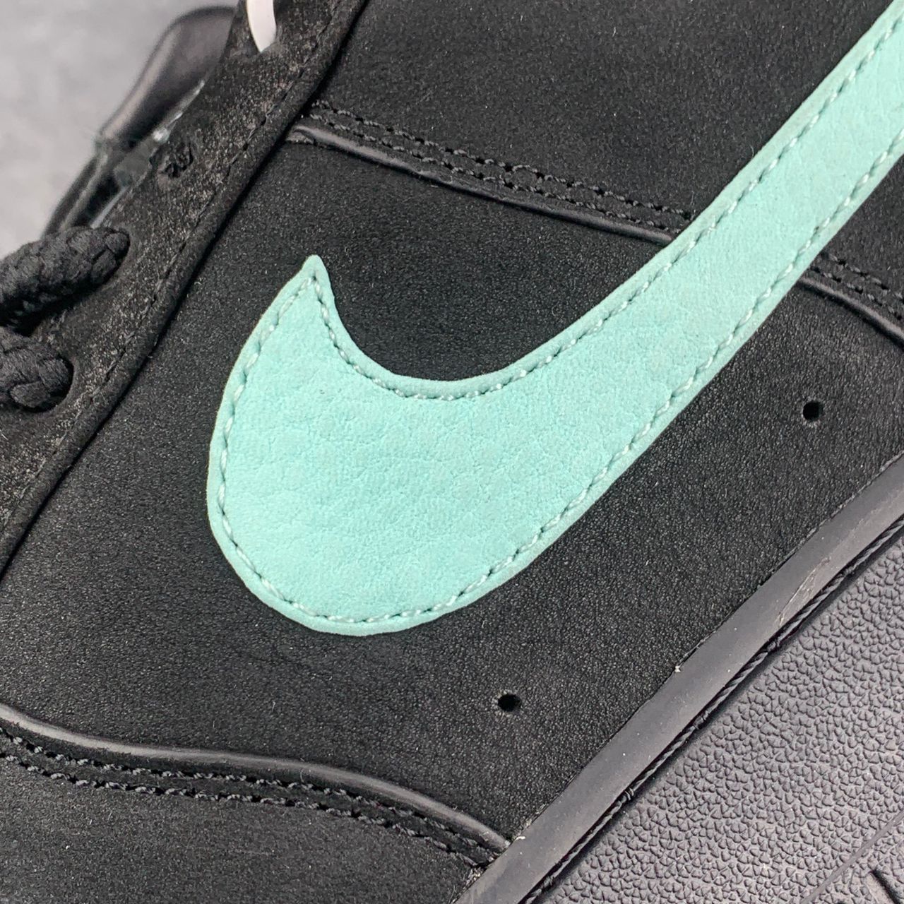 Tiffany & Co. x Air Force 1 Low '1837'