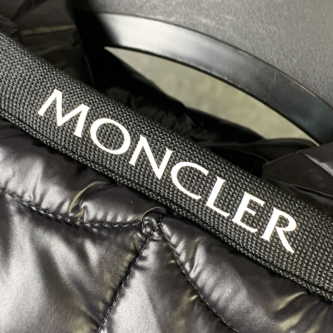Moncler SPIDERMAN VIOLIER DOWN JACKET – Prsnlplg