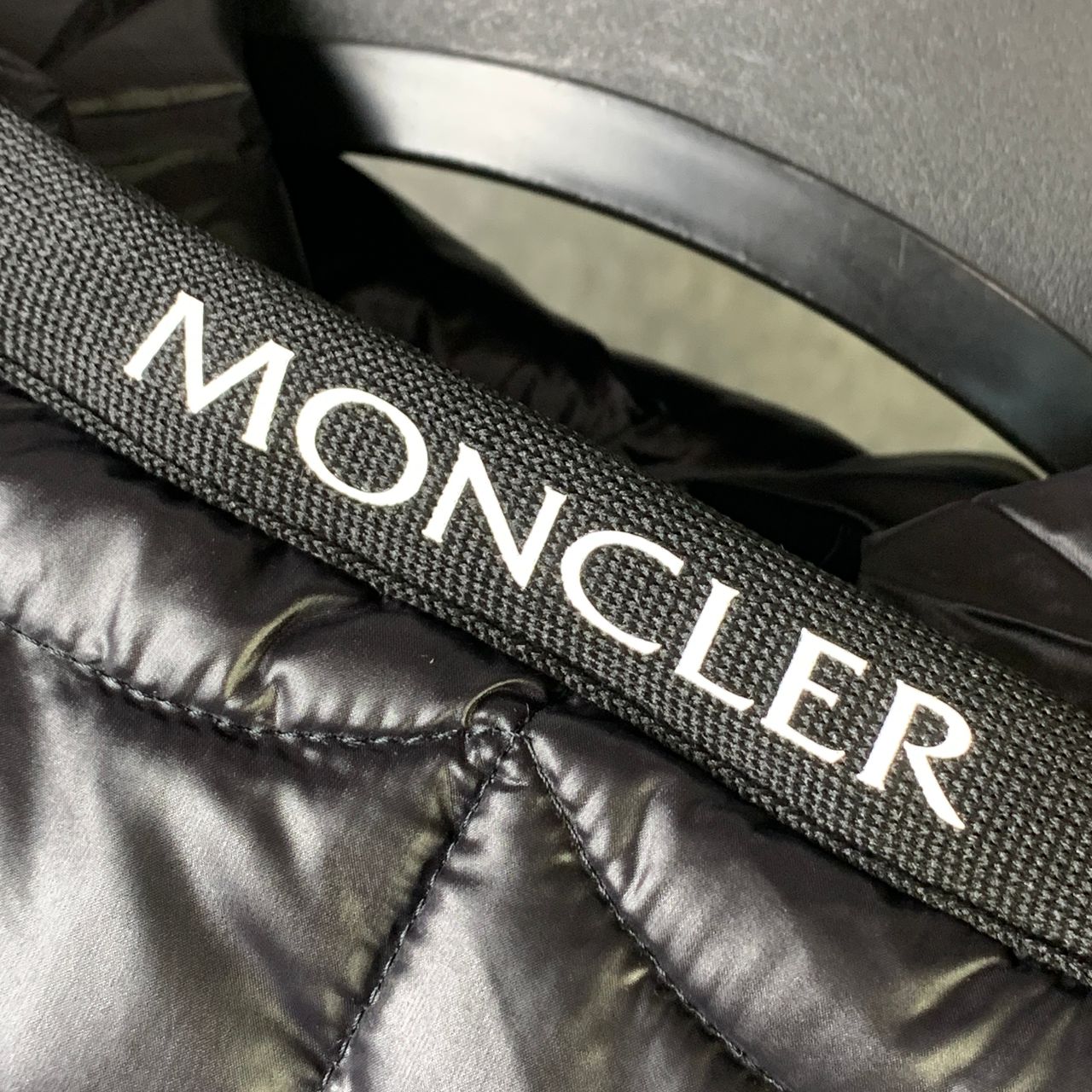 Moncler SPIDERMAN VIOLIER DOWN JACKET