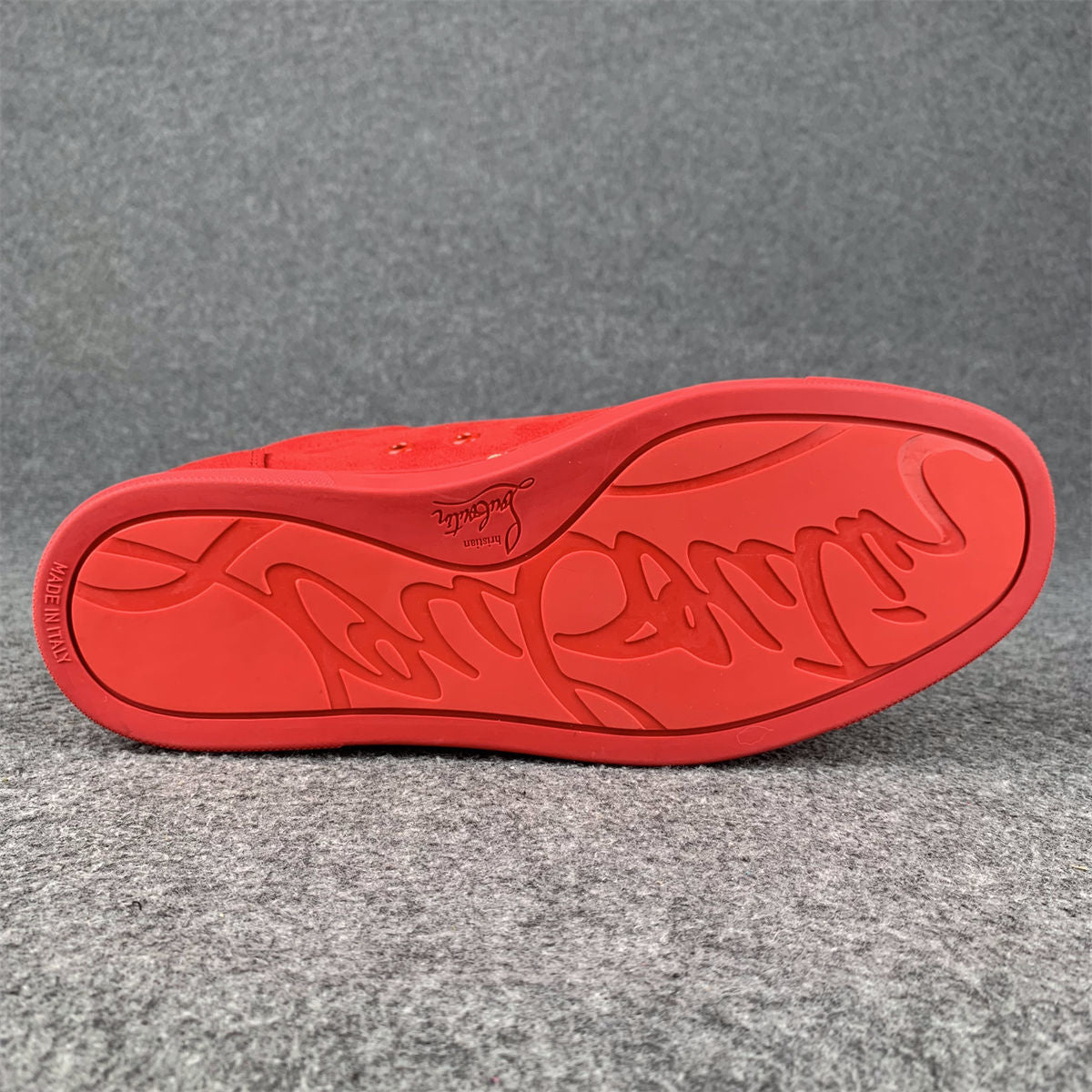 CL Louis Junior Spikes Flat 'Red Suede'