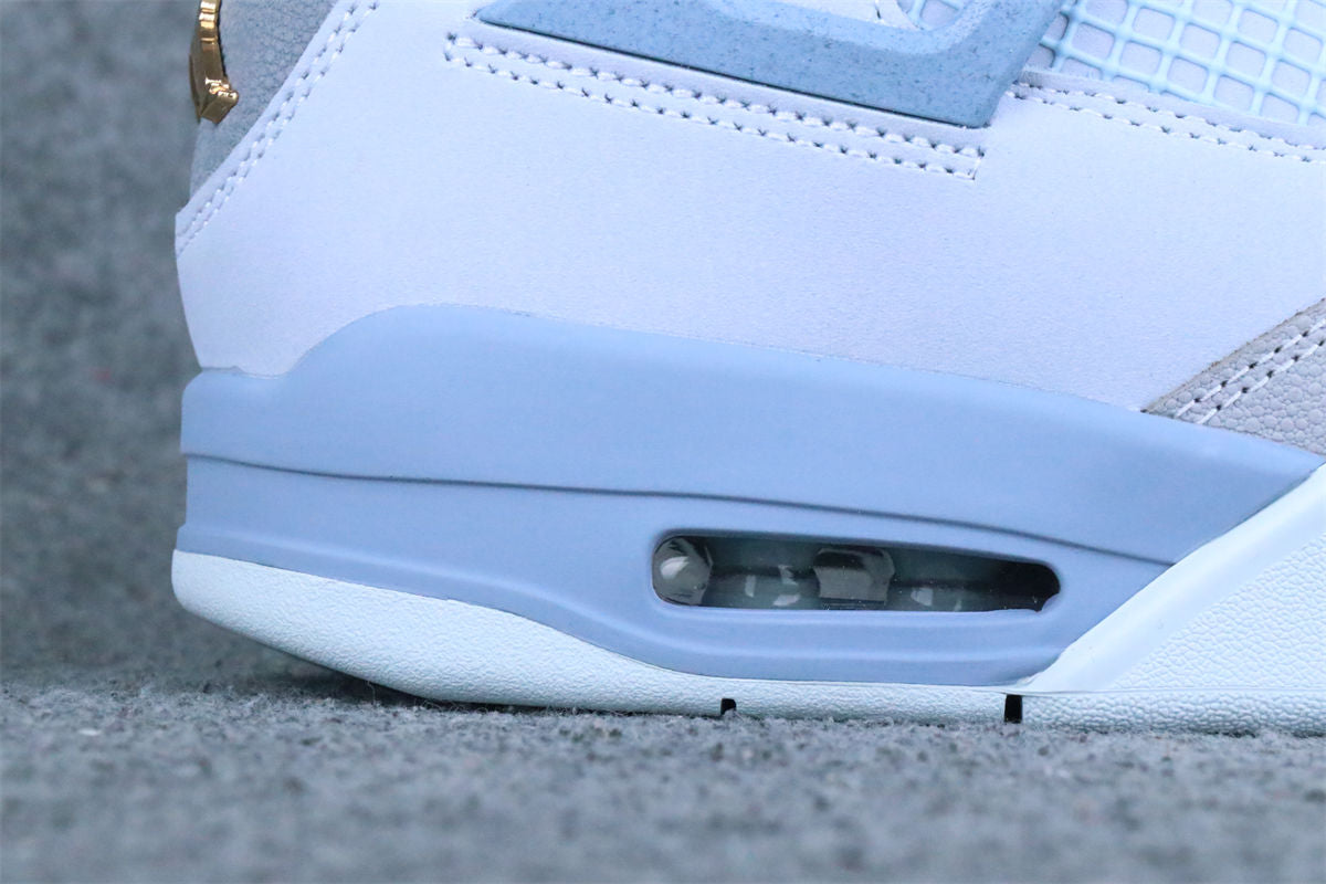 Air Jordan 4 Retro UNC Tar Heels PE (2025)