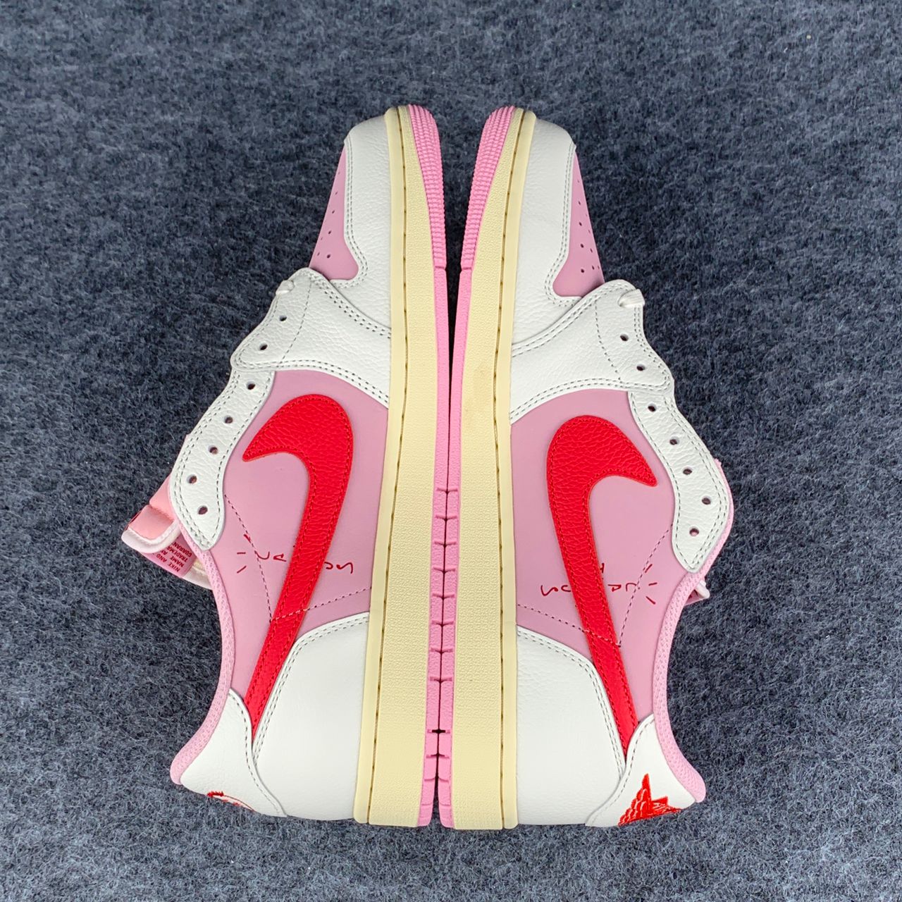 Travis Scott x Air Jordan 1 Retro Low OG 'Tropical Pink' (B-grade, Damaged Box)
