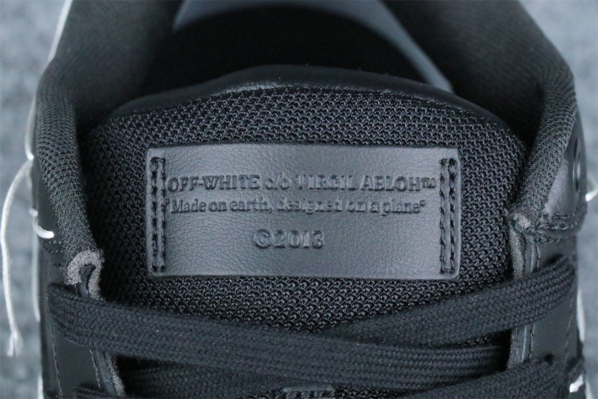 Off-White Out of Office 'Sartorial Stitching Black Black'