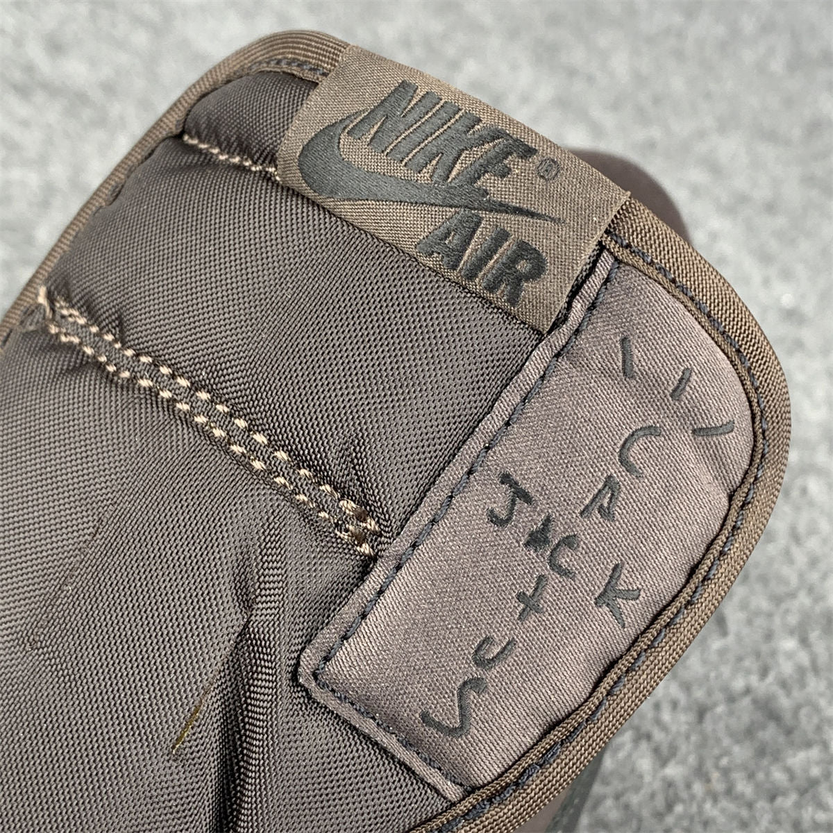 Travis Scott x Air Jordan 1 Retro Low OG SP 'Velvet Brown' (B Grade Version)
