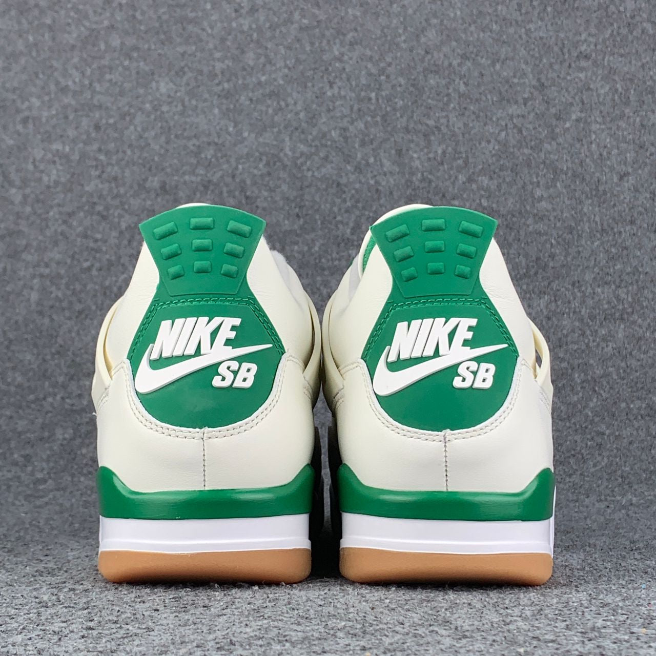 Nike SB x Air Jordan 4 Retro SP 'Pine Green'