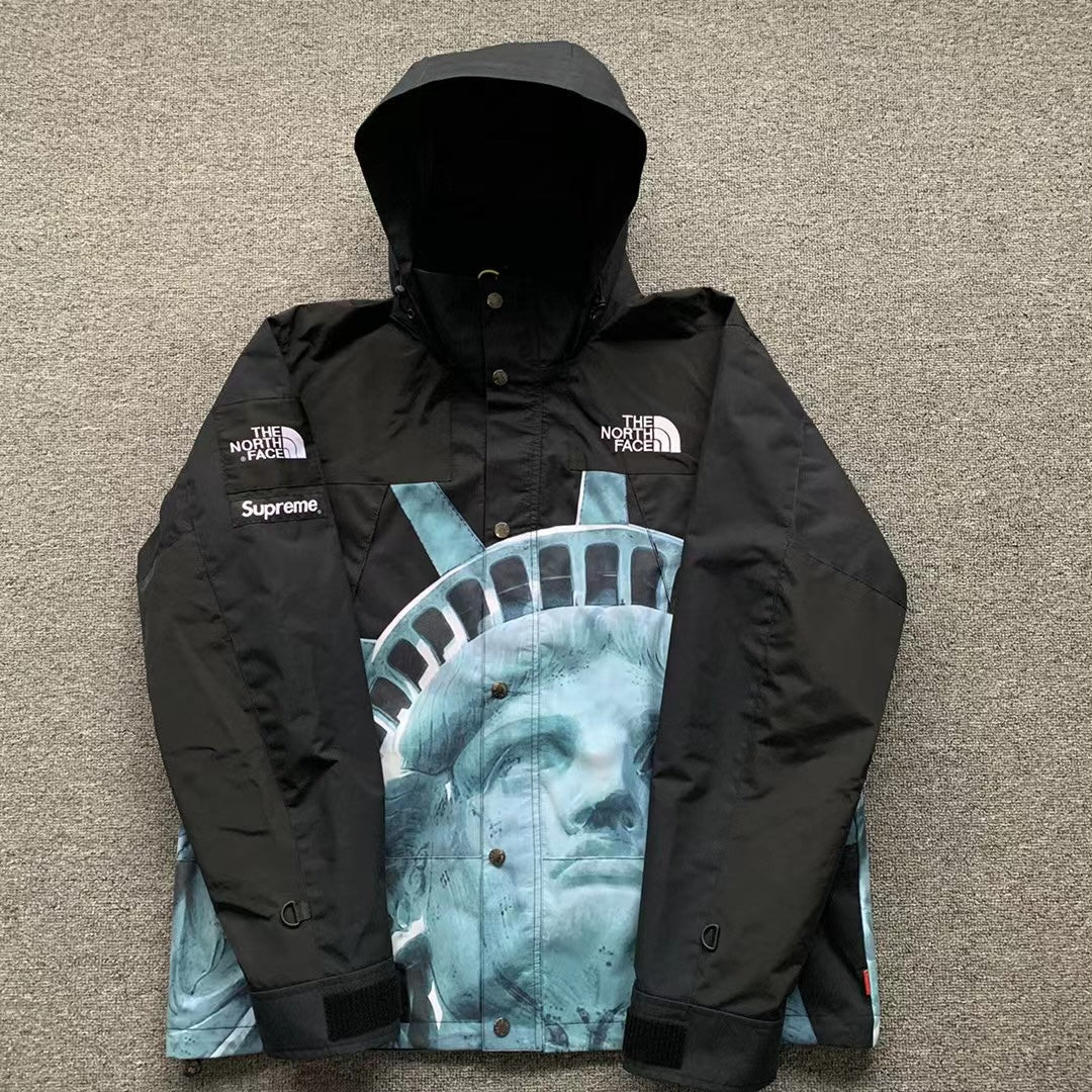 Supreme x The North Face Statue Of Liberty Mountain Jacket