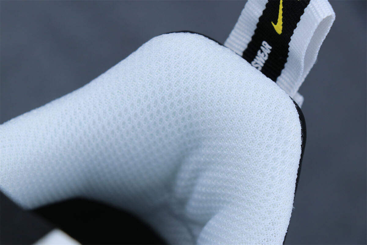 Air Force 1 '07 LV8 'Overbranding'