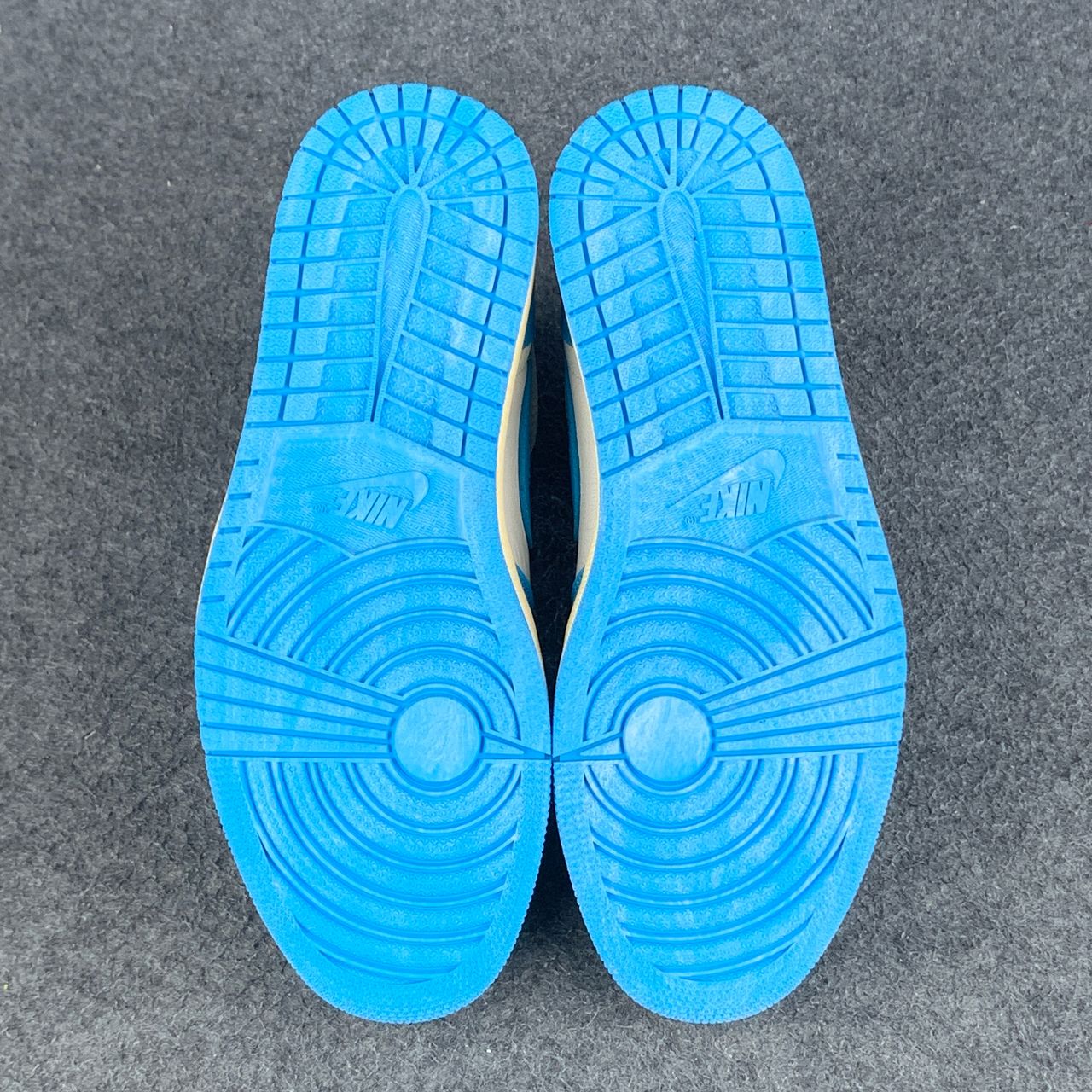 Air Jordan 1 Retro High OG 'UNC Reimagined'